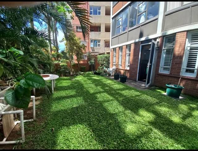 2 BEDROOM APARTMENT FOR SALE IN MALVERN